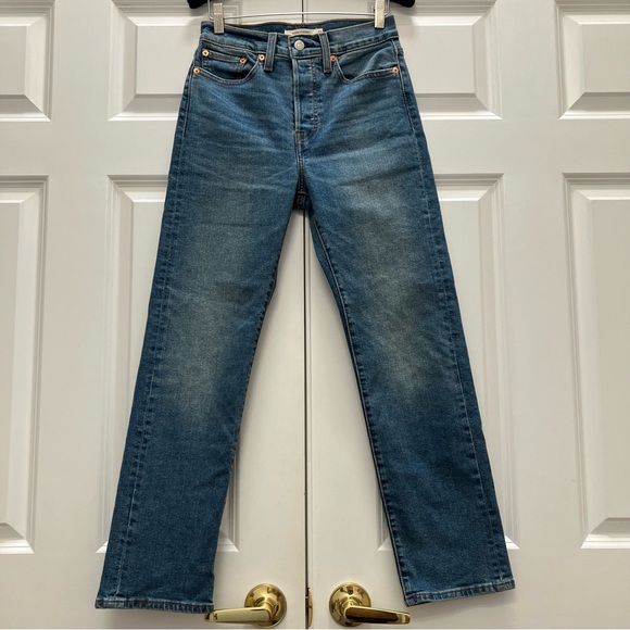 Levi's Wedgie Straight Classic Faded Blue Jeans Denim High Rise Button Fly 27 - Picture 1 of 12